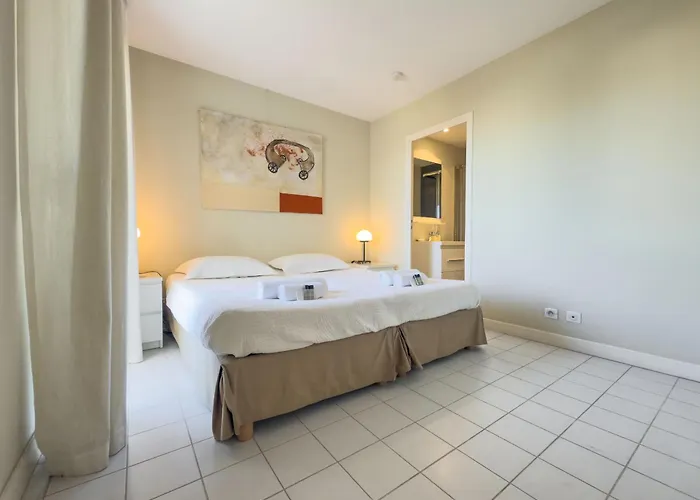 The Artist By Winsome Destination Daire *